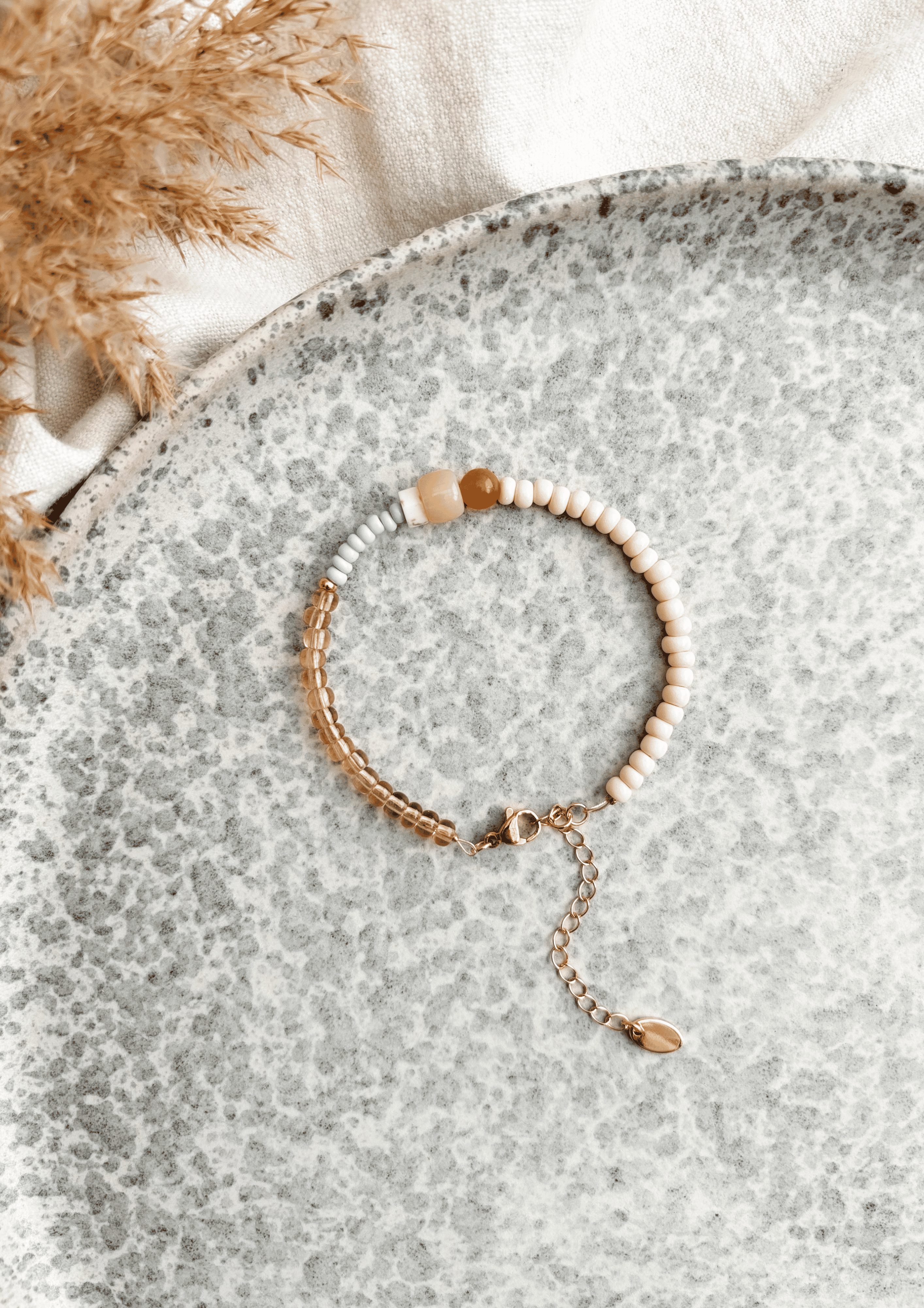 Perlenarmband ''Noa'' | apricot/light blue | Allerliebst