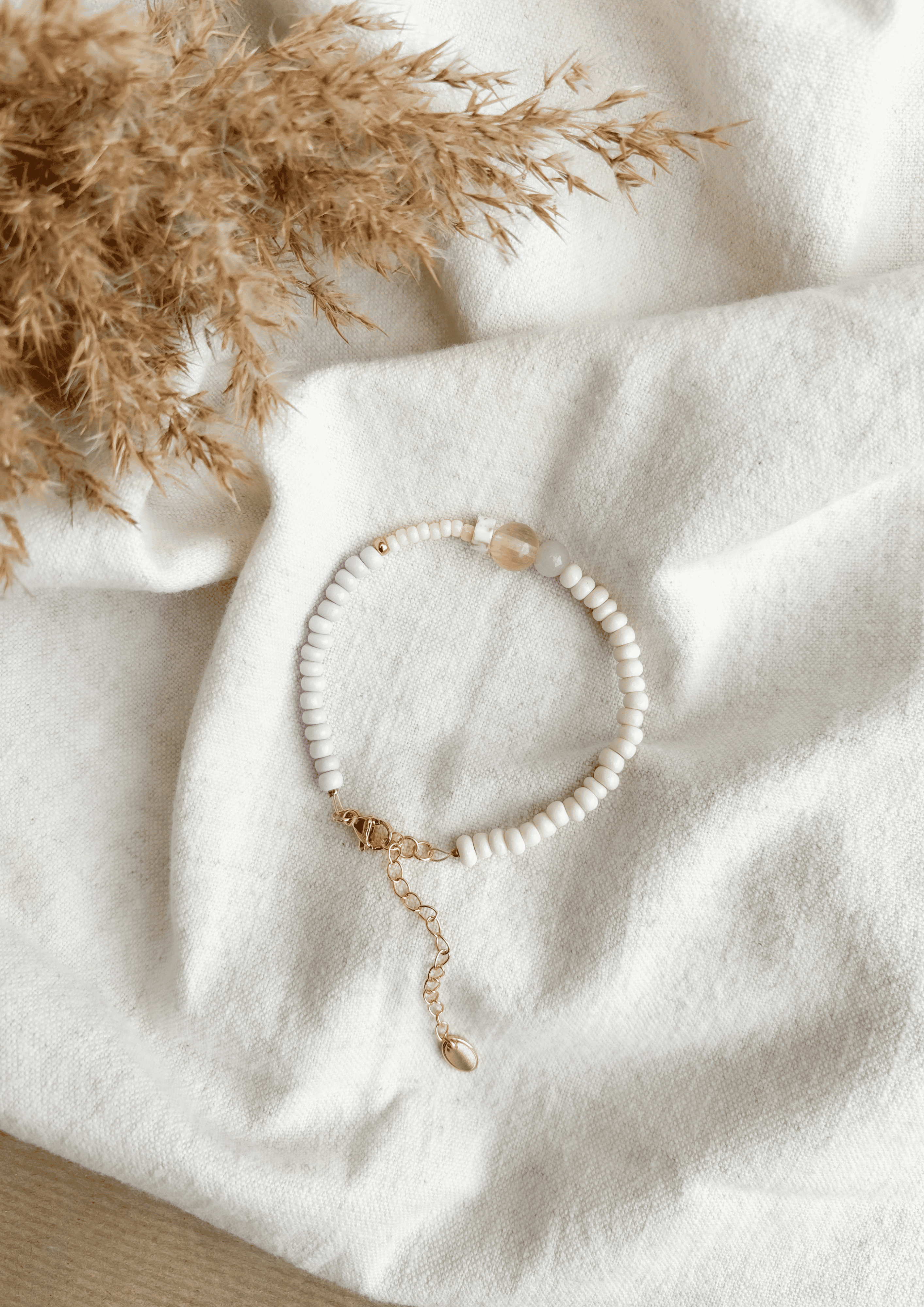 Perlenarmband ''Frieda'' | flieder/butter yellow | Allerliebst