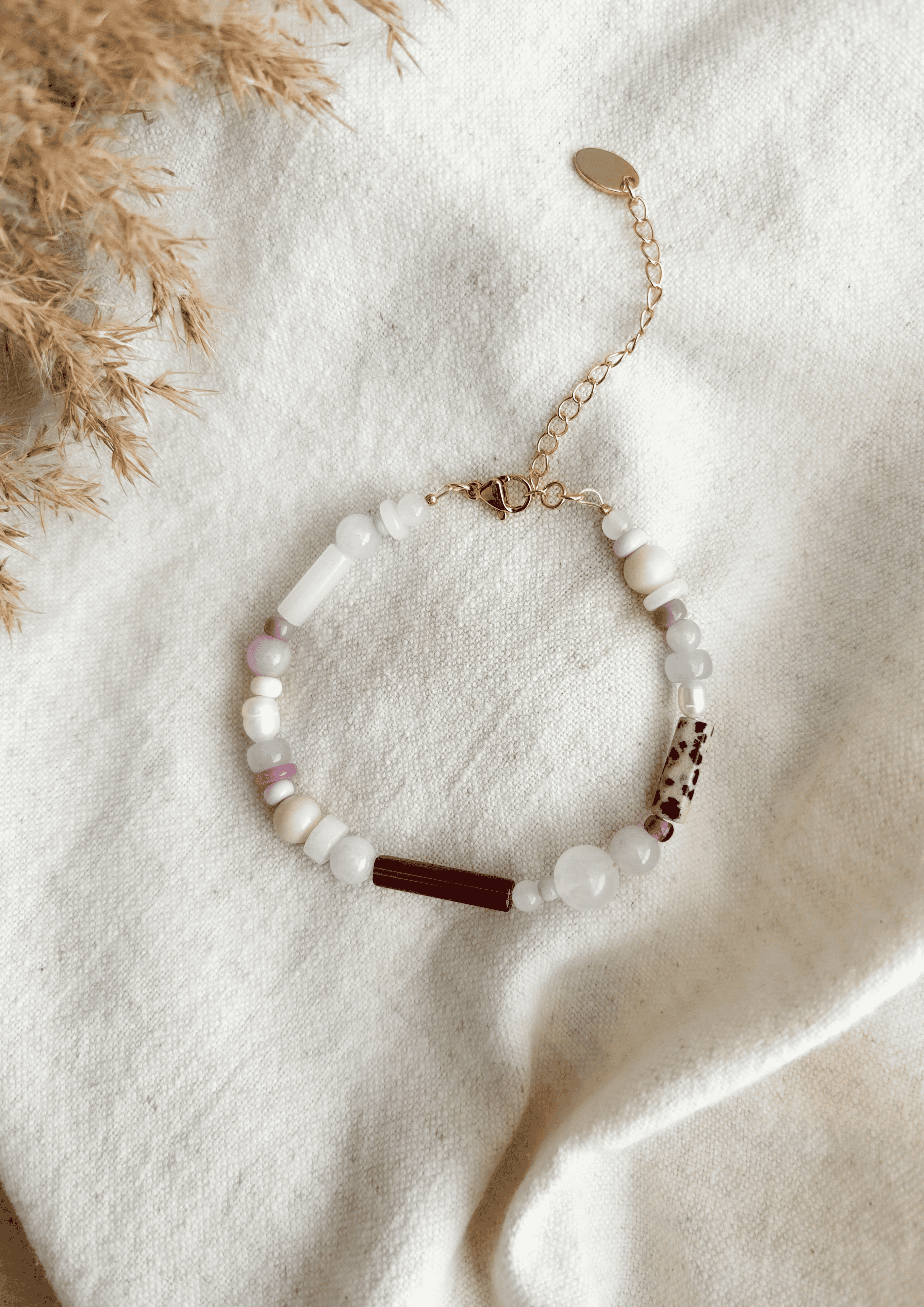 Perlenarmband ''Annelie'' | flieder/hellblau | Allerliebst - Bild 4