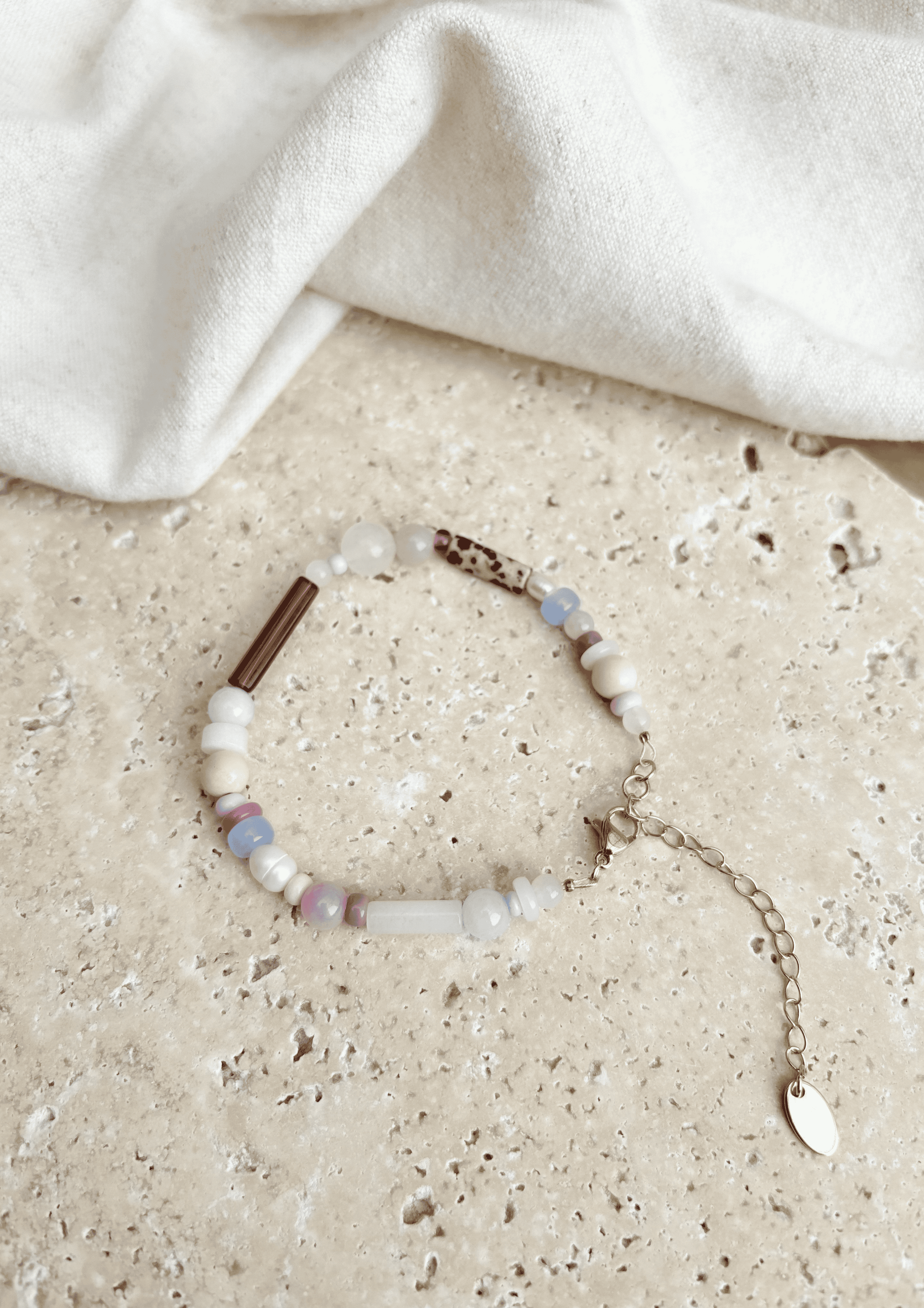 Perlenarmband ''Annelie'' | flieder/hellblau | Allerliebst - Bild 6