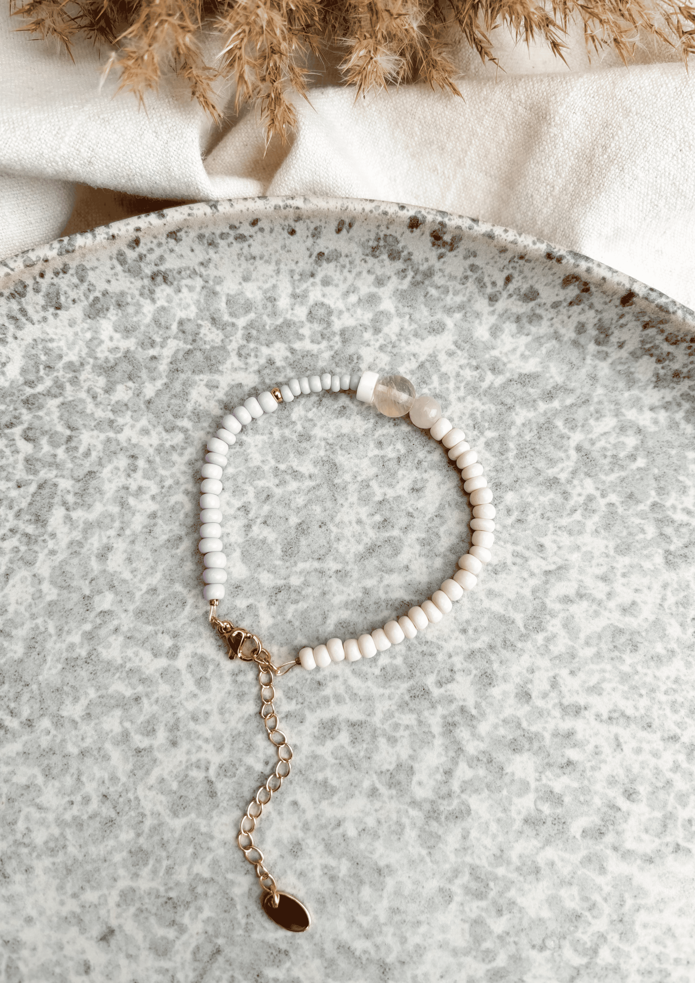 Perlenarmband ''Suri'' | flieder/light blue | Allerliebst