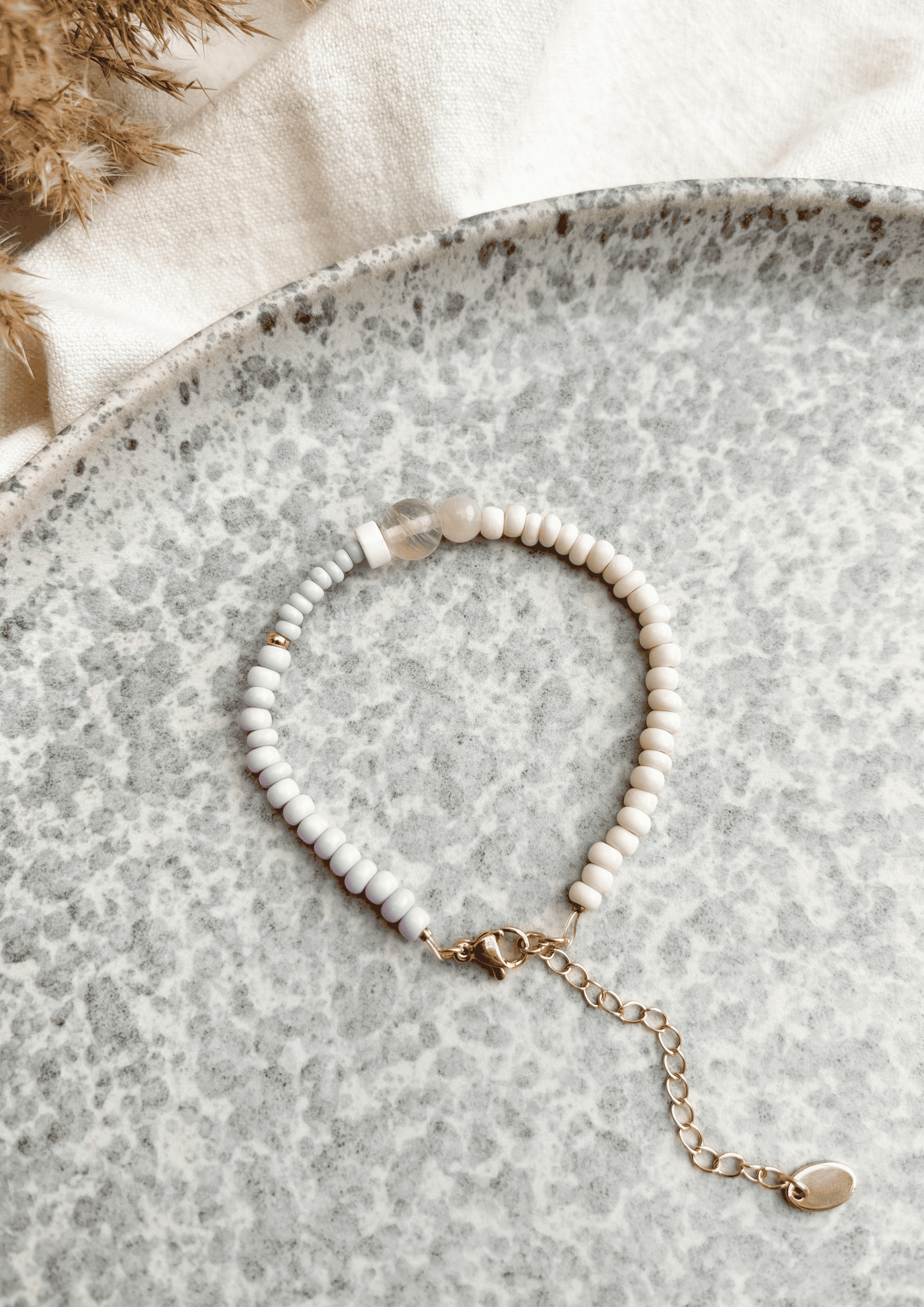 Perlenarmband ''Suri'' | flieder/light blue | Allerliebst - Bild 2