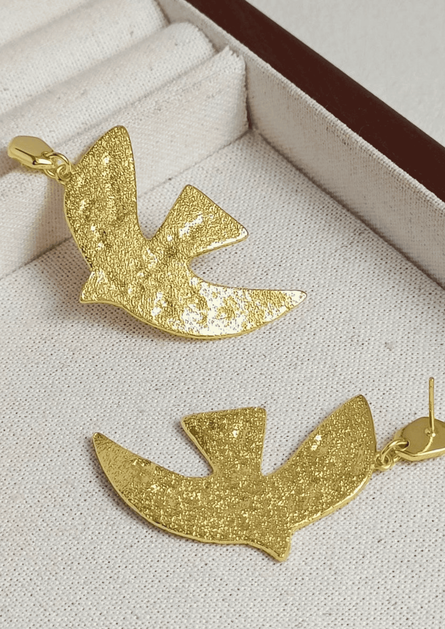 Statement Ohrringe "Dove" | gold | CICI'DE JEWELRY AMSTERDAM - Thumbnail-Bild 7