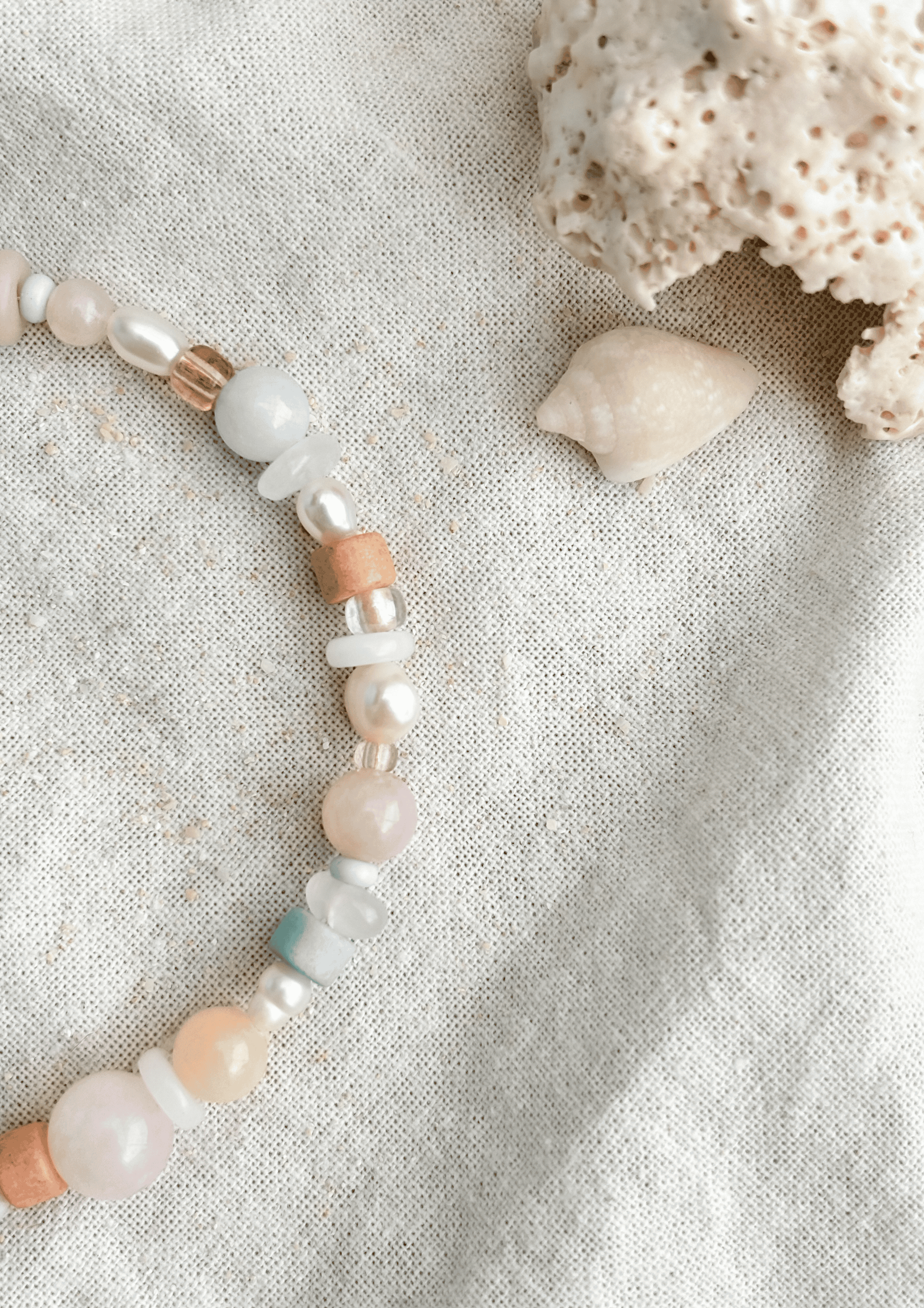 Perlenarmband ''Elani'' | hellblau/rose | Allerliebst - Bild 7