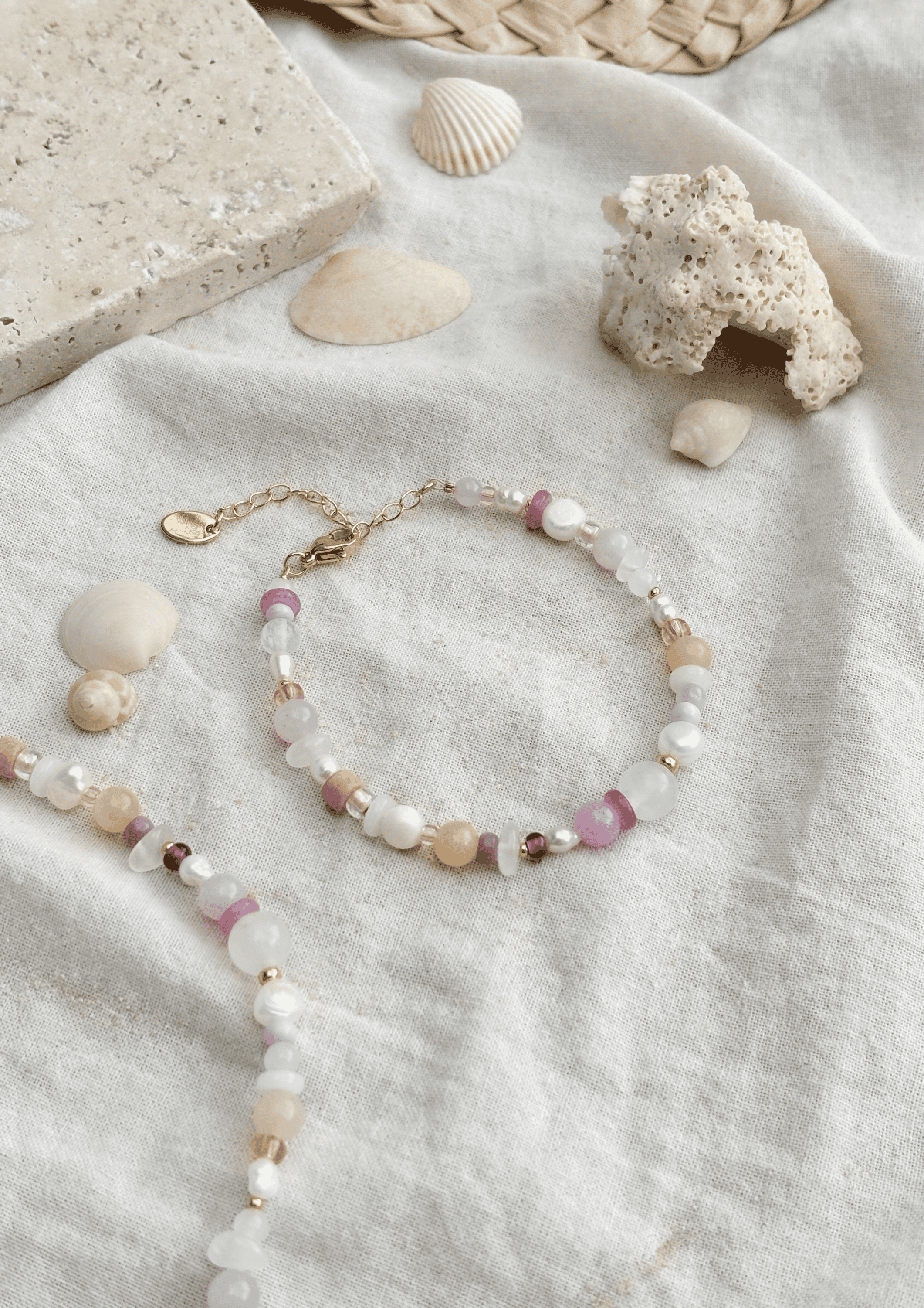 Perlenarmband ''Romy'' | peach/lavendel | Allerliebst - Bild 4