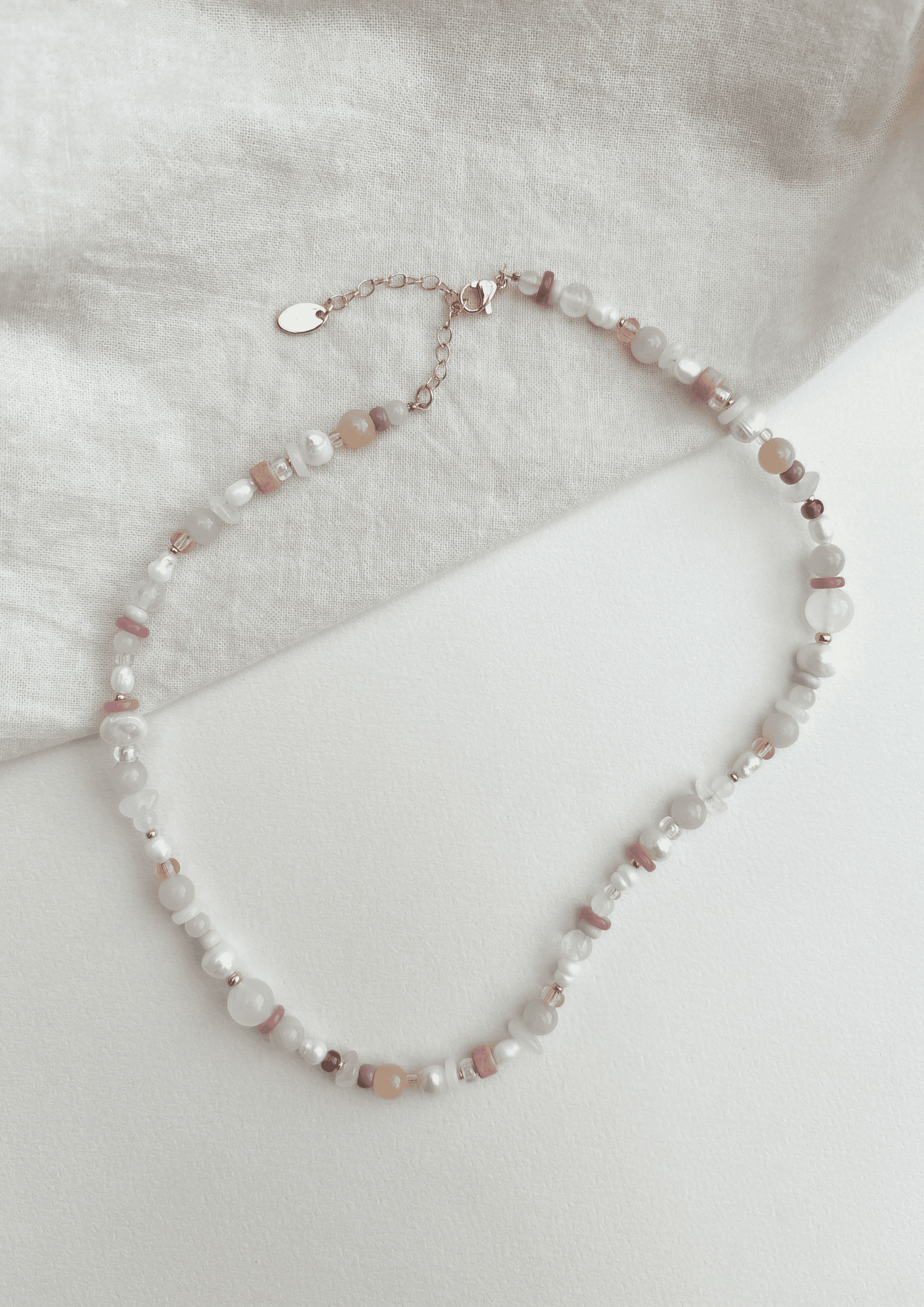 Perlenkette ''Romy'' | peach/lavendel | Allerliebst - Bild 4