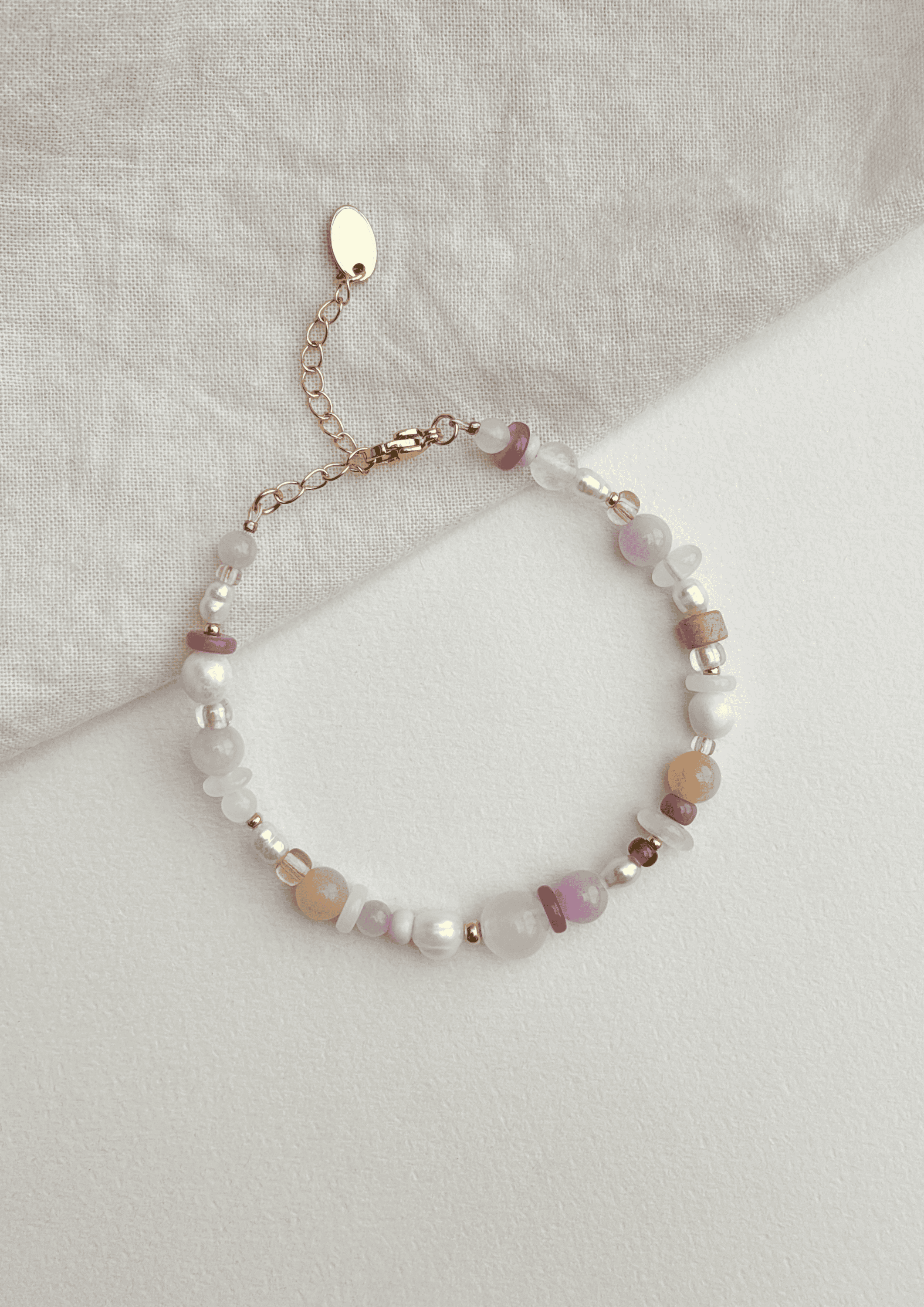 Perlenarmband ''Romy'' | peach/lavendel | Allerliebst - Bild 7