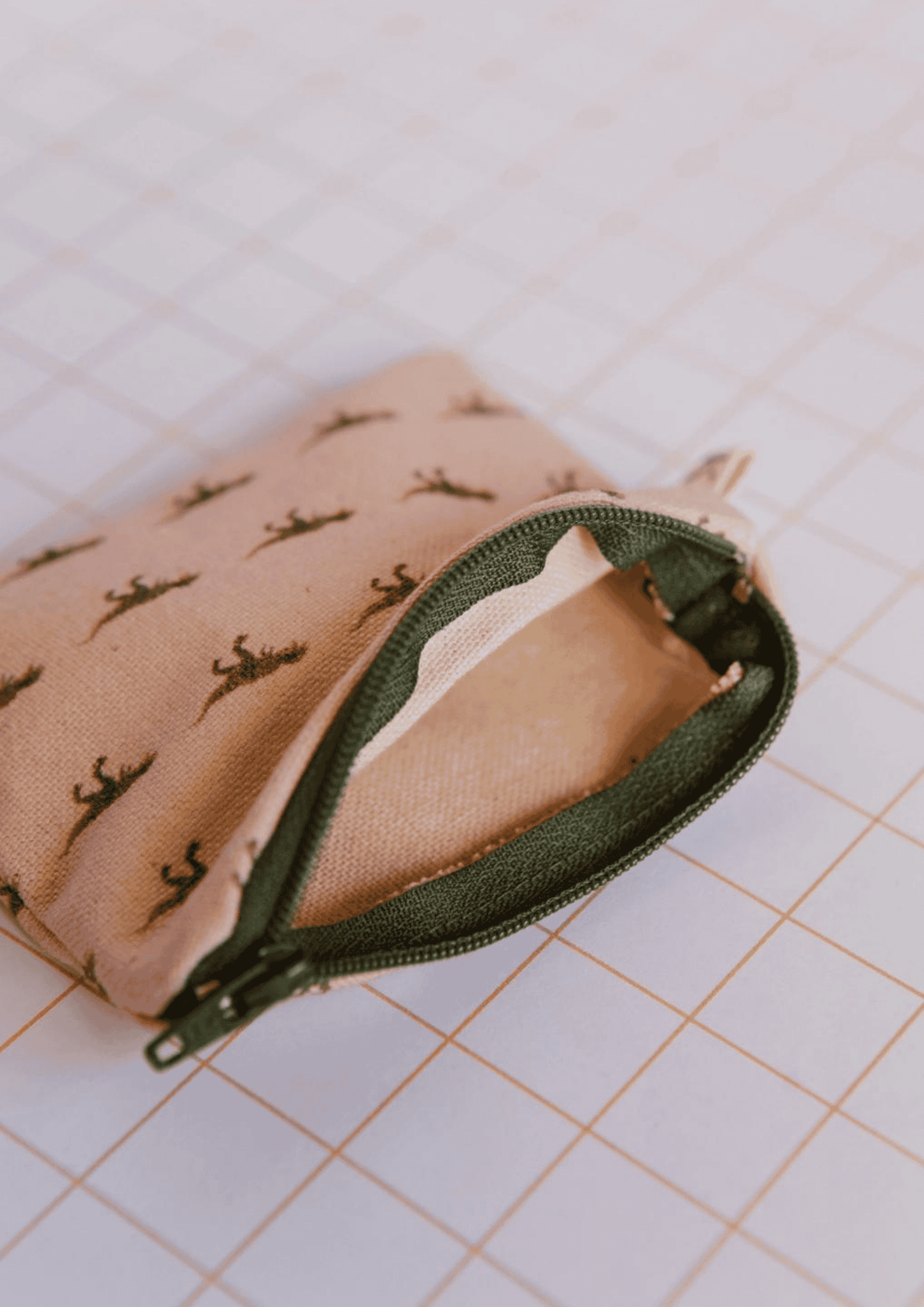 Geldbörse "T-Rex" | rosa/khaki | ECKE - Bild 4