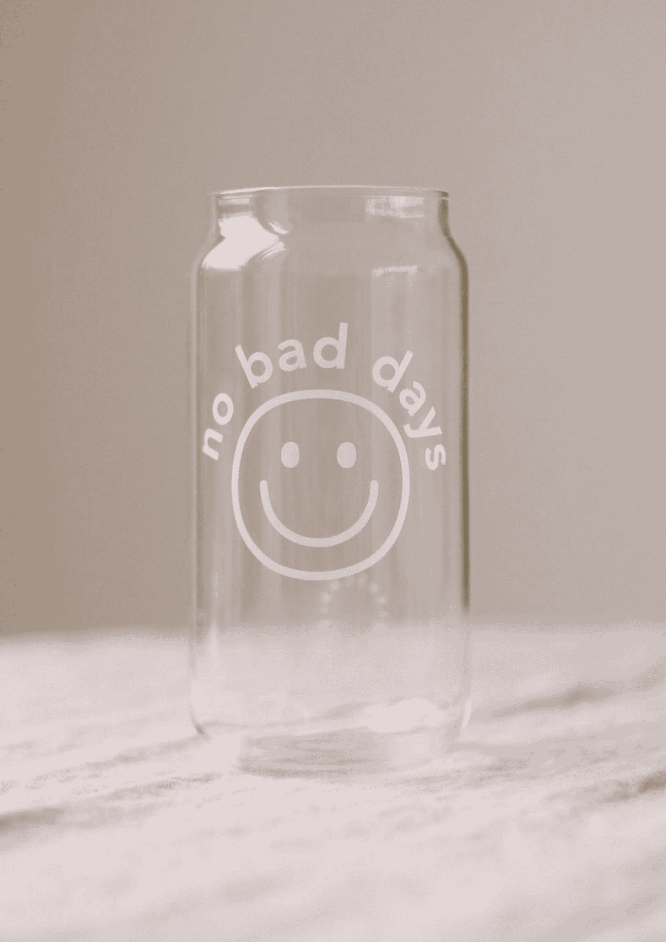 Hohes Trinkglas ''No Bad Days'' | transparent/weiß | EULENSCHNITT - Bild 3